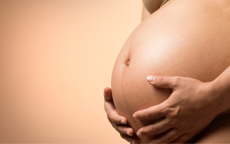 A nők rettegett mumusa: a premenstruációs szindróma. Megszabadulhatunk a kínzó tünetektől?